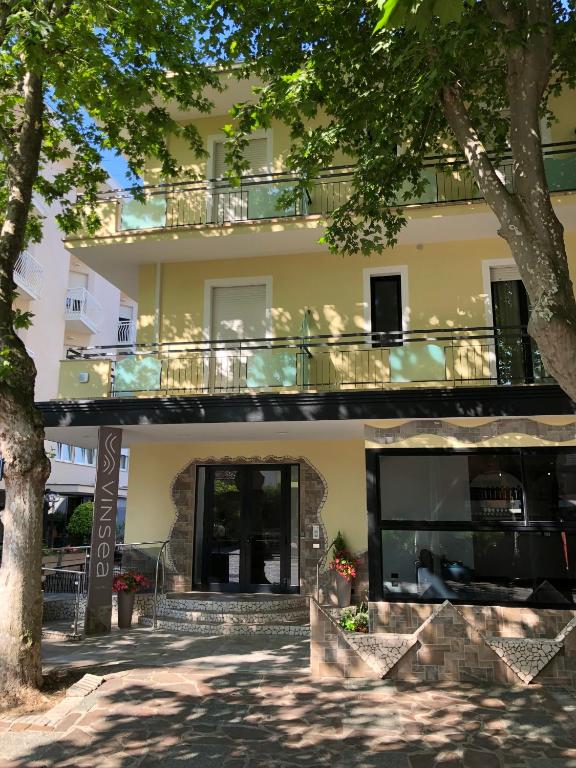 Vinsea Hotel - 2
