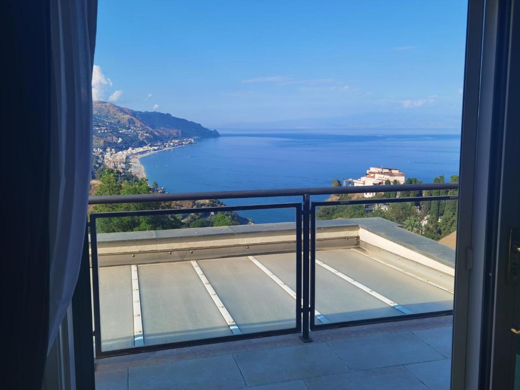 Helas La Casa del Sole by Taormina Holidays - 3