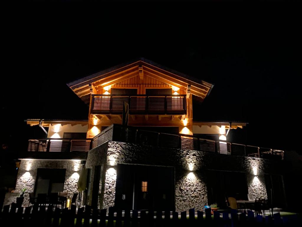 Living Mountain Lodge - 3