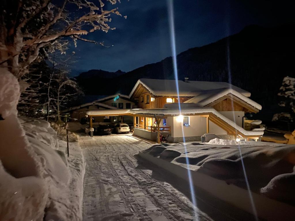 Living Mountain Lodge - 5