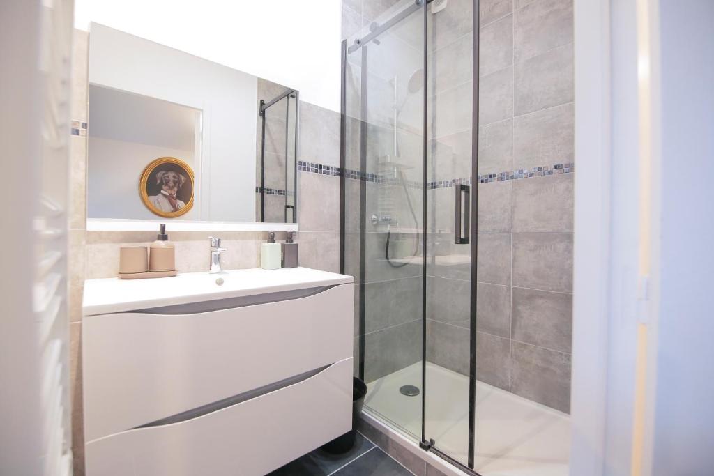 Le Classy, T3 hypercentre chic et cosy, Wifi par SOVALFI - 3