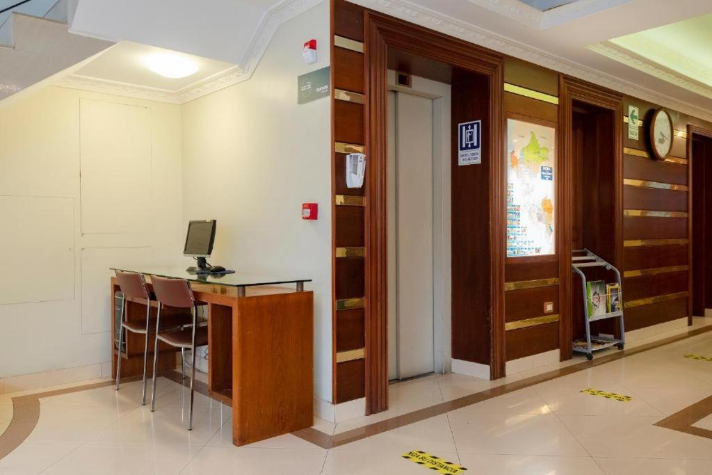 Hotel Maria Luisa photo