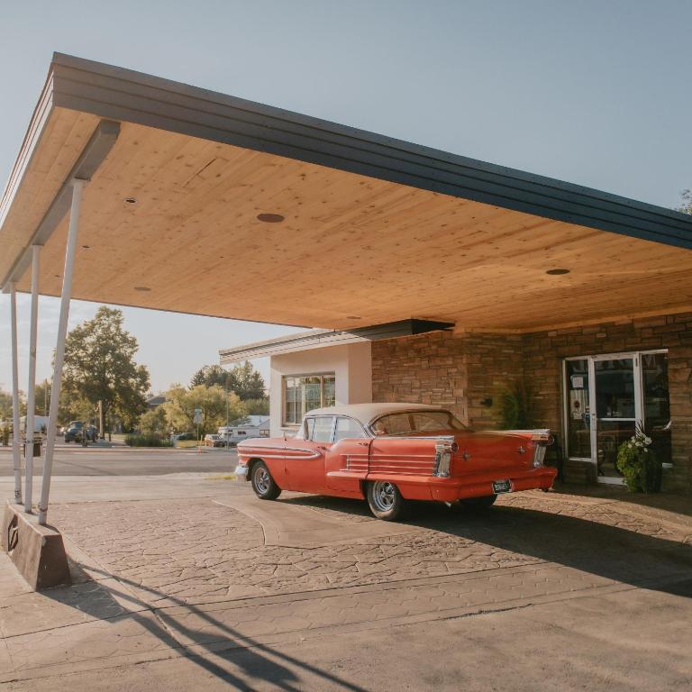 Sapphire Motel Midtown Bozeman photo