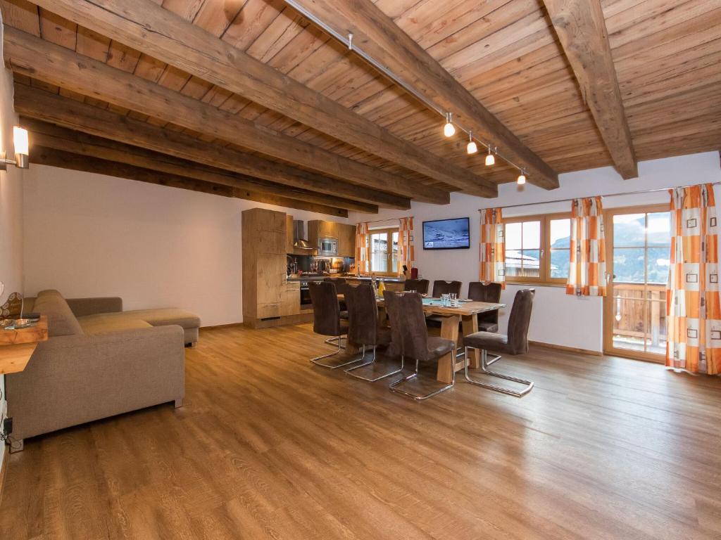 Apartment in Kaprun with Ski-in Ski-out Access - 4
