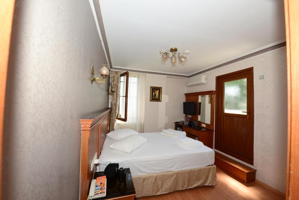 Hotel New House photo