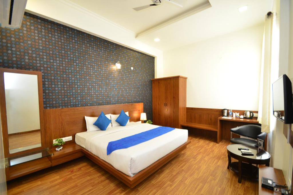 Sapphire World by ShriGo Hotels photo