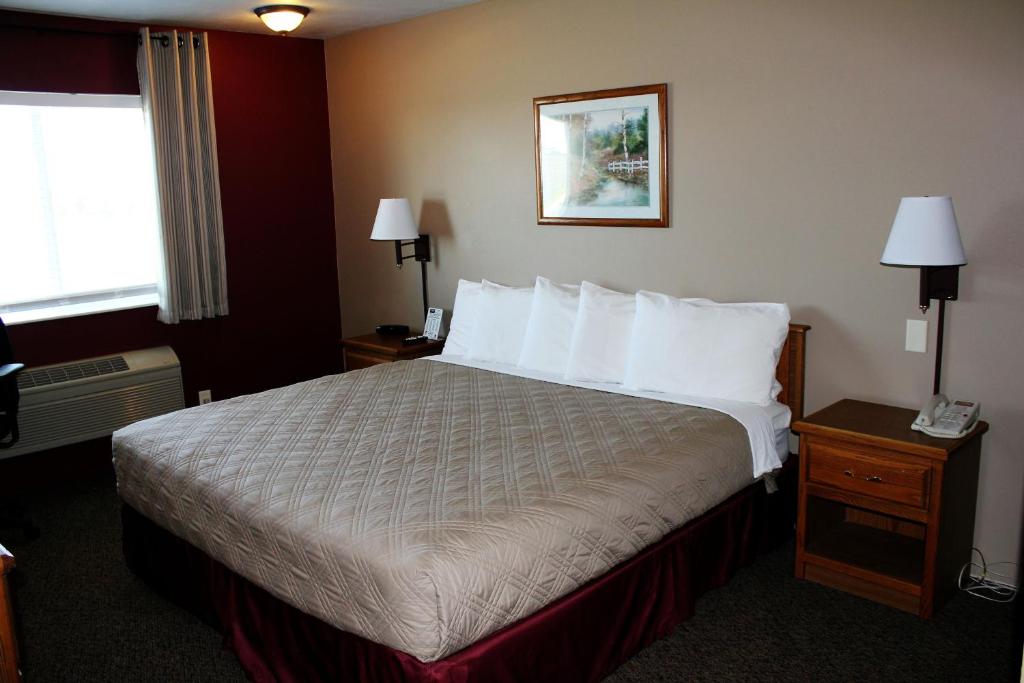 Capri Inn & Suites - Beatrice photo
