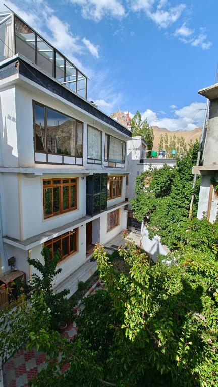 Serdung Guest House photo
