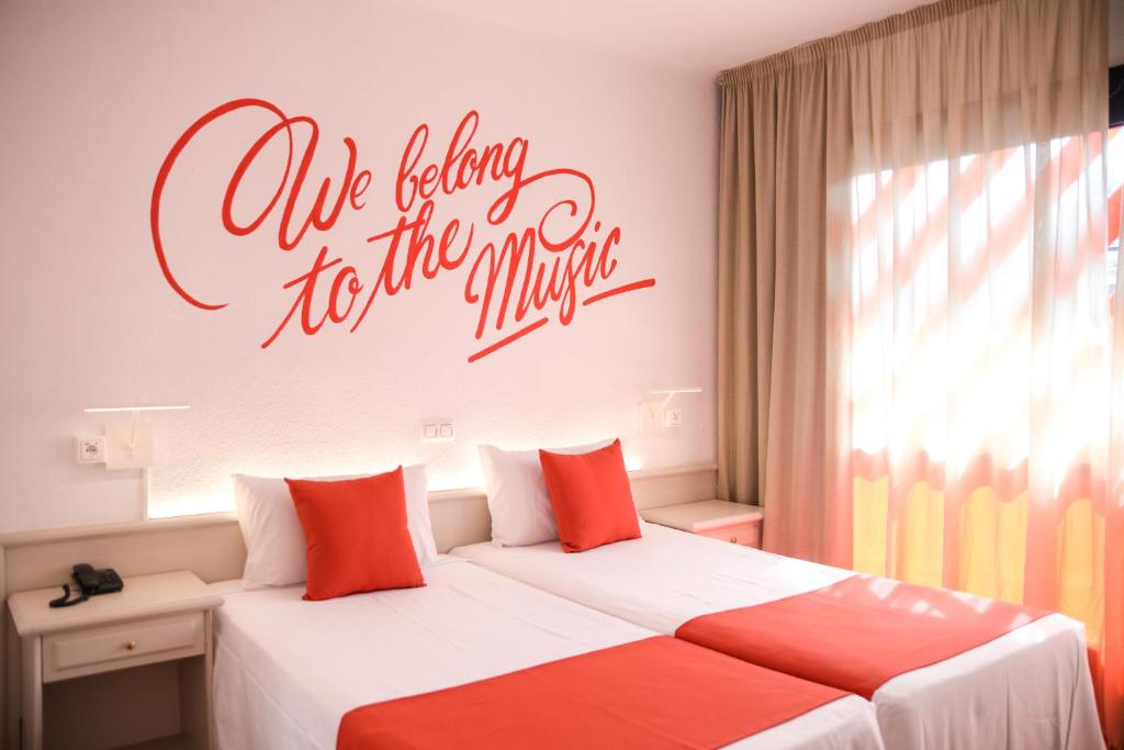 Lloret Vibe Affiliated by FERGUS — Hotel rooms in Lloret de Mar, Catalonia