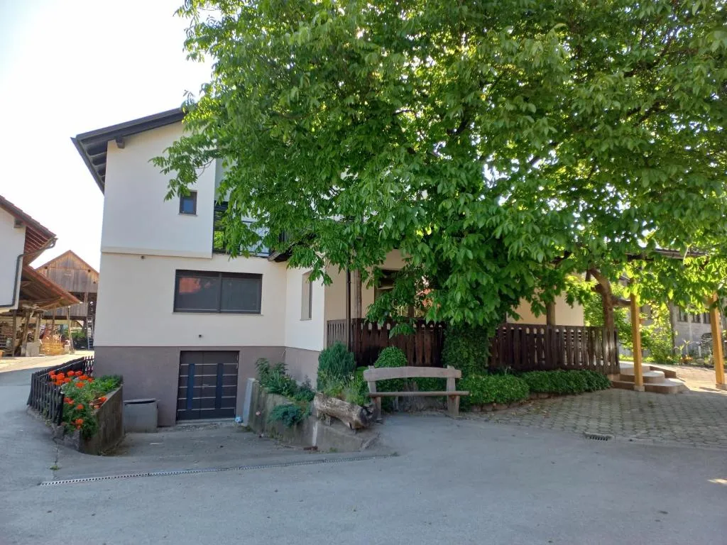 Sobe Levc, hotel in Mozirje