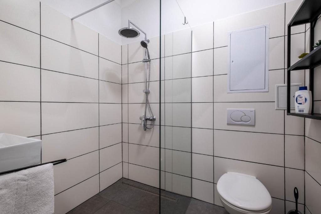 ROOM 1 / ROOM 2 photo