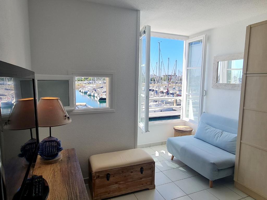 REF 040 - Studio moderne et rénové pour quatre personnes vue port Crouesty ARZON - 1