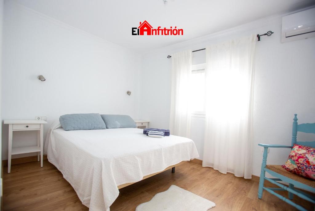 El Anfitrión - La Cómoda - 2