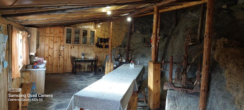 Guest House Tsasne photo