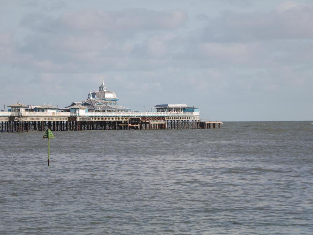 Mountain Ash, Holiday home Rhyl