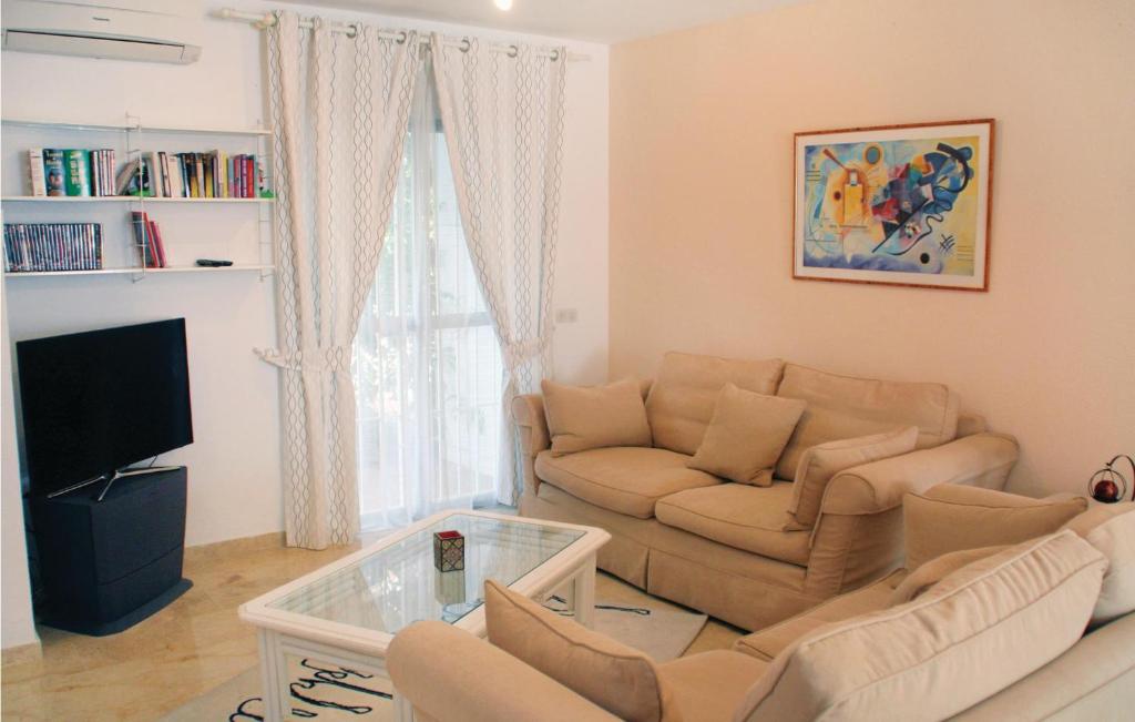 3 Bedroom Amazing Home In Estepona - 3