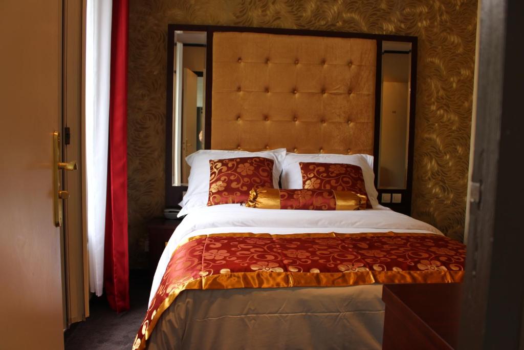 Hotel Des Buttes Chaumont Photo 13