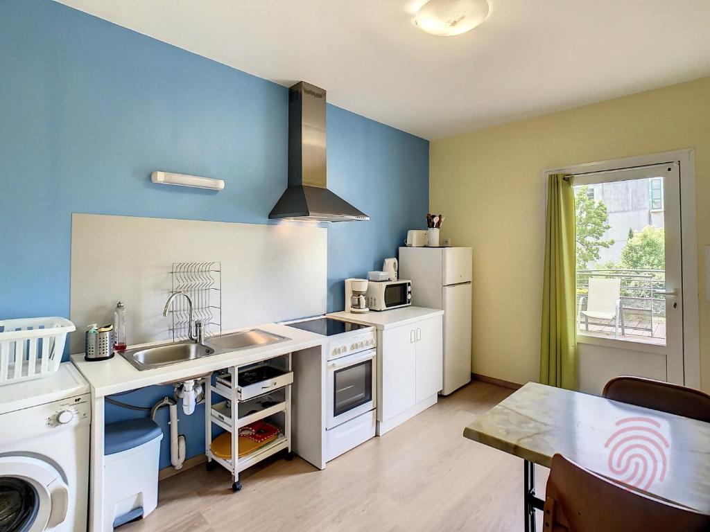 Charmant F2 climatisé avec terrasse, proche Thermes, parking privé, animaux acceptés - FR-1-451-163 - 3