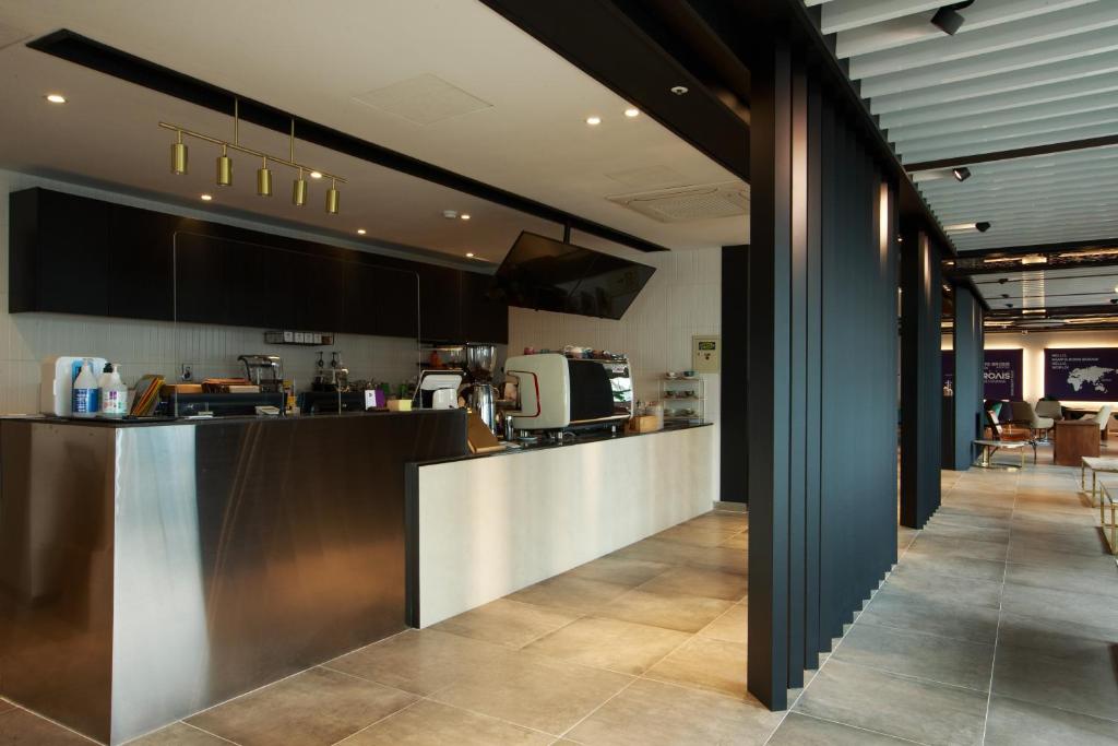 フロント・ロビー