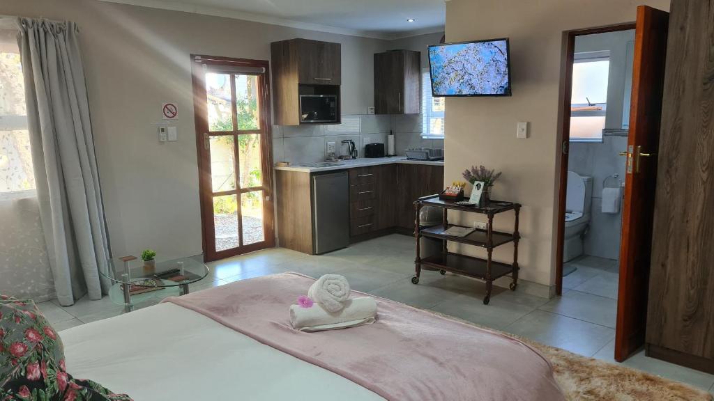 Luneburgh Cottages — Hotel in East London