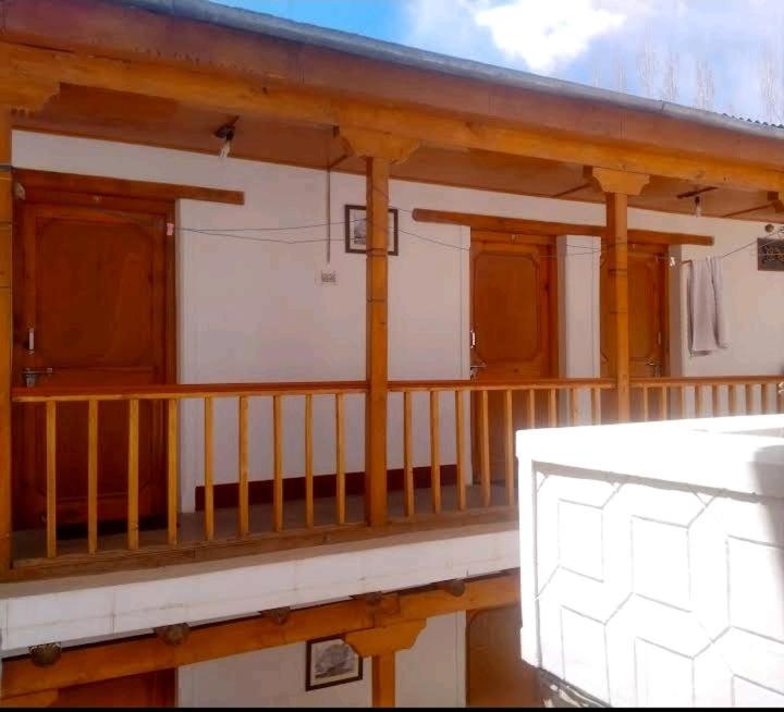 Gomang guest house Leh — Hotel in Leh