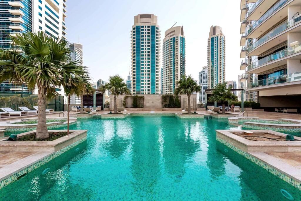 Trident Grand Residence - Luxury 2BR Marina and Sea View photo