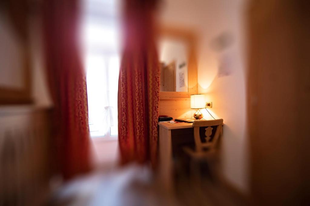 Hotel Regina photo