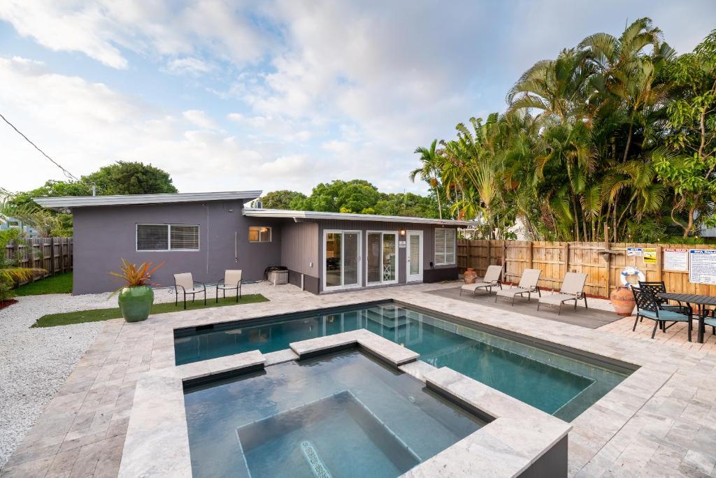 The Getaway at Wilton Manors photo