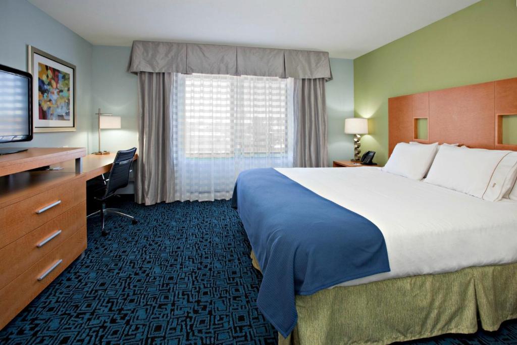 Holiday Inn Express Hotel & Suites Rock Springs Green River photo