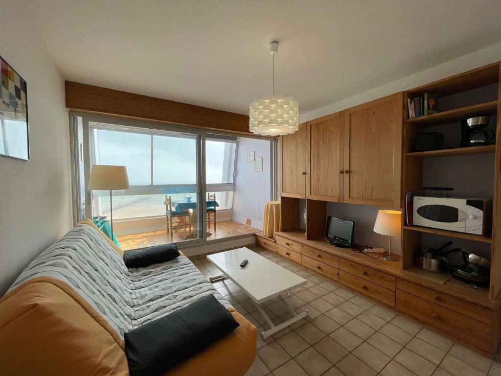 Studio à St-Jean-de-Monts, avec parking, balcon et vue mer - FR-1-224C-201 - 1