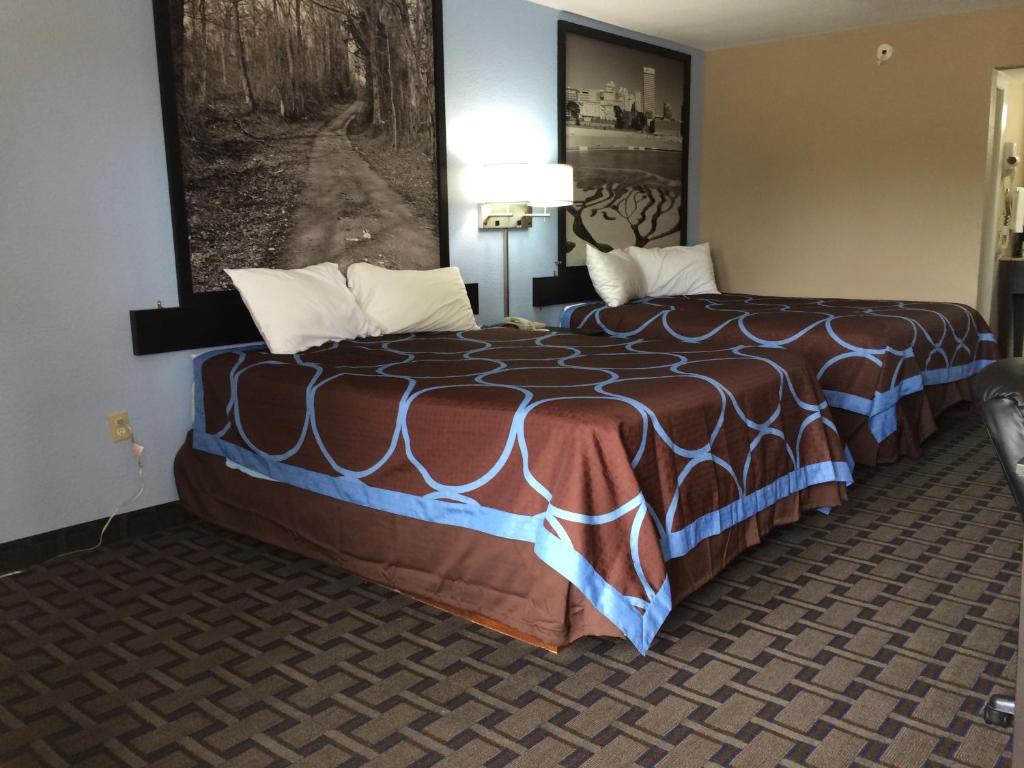 Super 8 By Wyndham Lakeland Photo 18