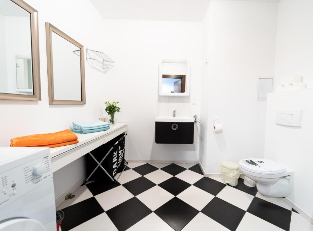 Apartamenty Baltyckie - Bulwar Portowy - widok na port, centrum, najlepsza lokalizacja w Ustce photo