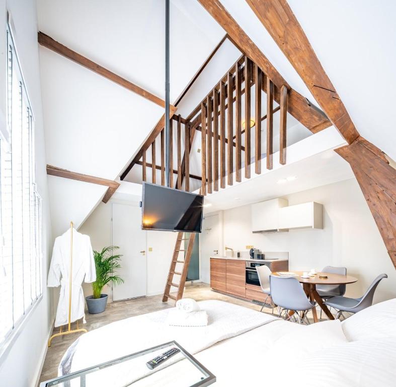 New Family Penthouse 7Min from Rotterdam Central Station top floor app4