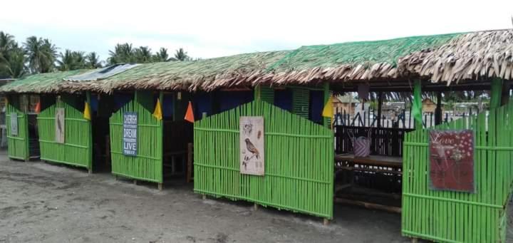 Pasyalan sa dalampasigan photo