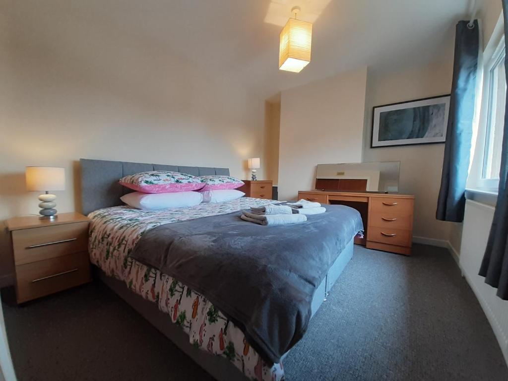 Carvetii - Zelda House - 4 bedroom house, sleeps 8, Oakley