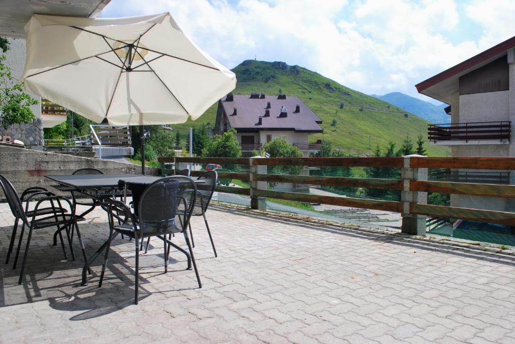 Appartamento 6 ospiti con piscina, 3 camere, box, 2 min piste - Snow Pool Chalet - 2