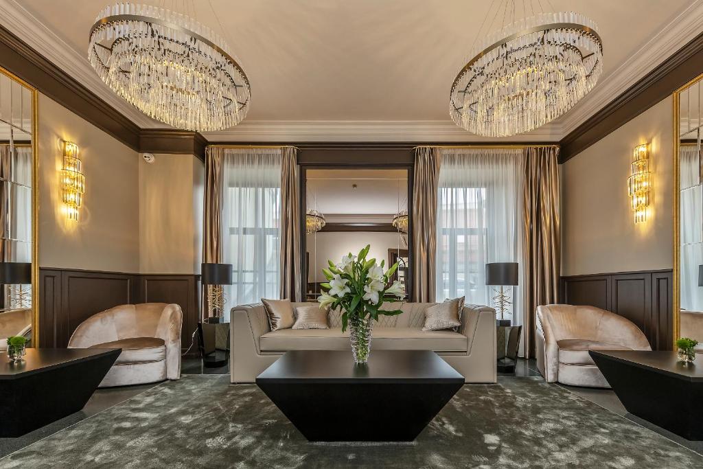 St.Palace hotel photo