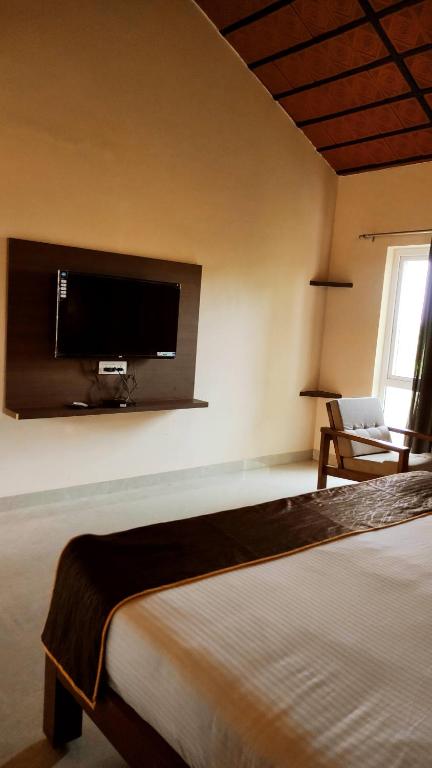 BADAMI HERITAGE RESORT photo