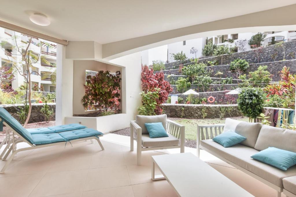 Ancor 0-1 POOL VIEW 2B, Palm-mar