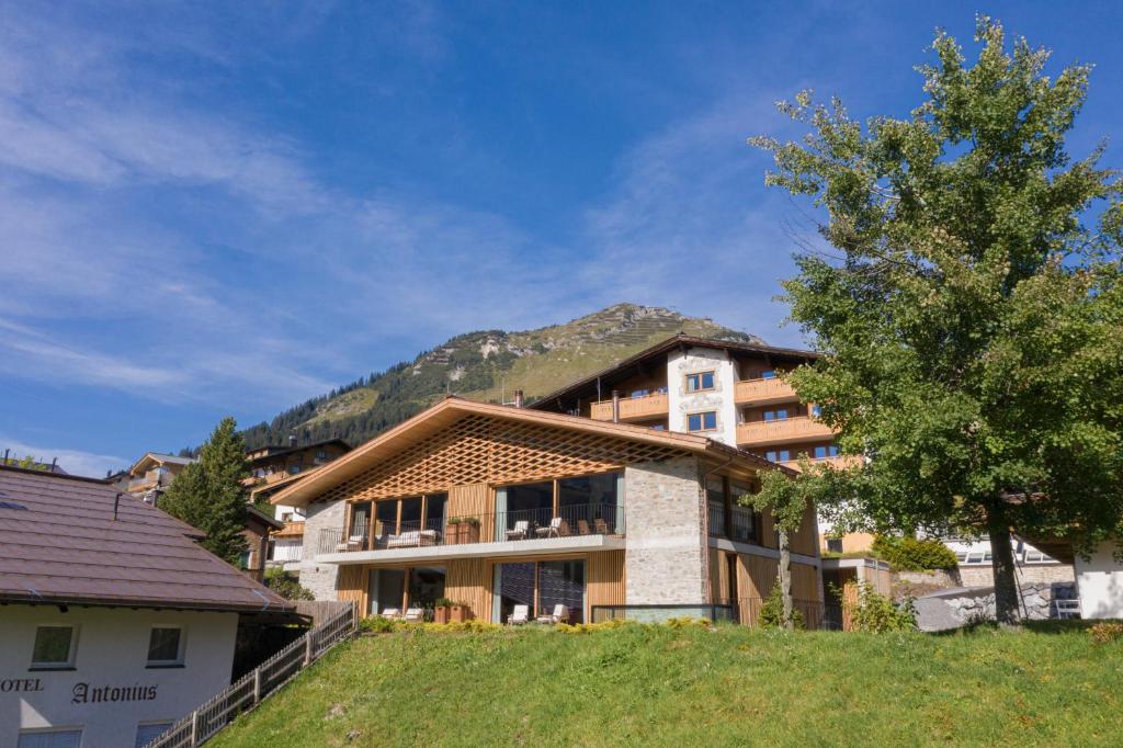Arla Luxury Home - 1