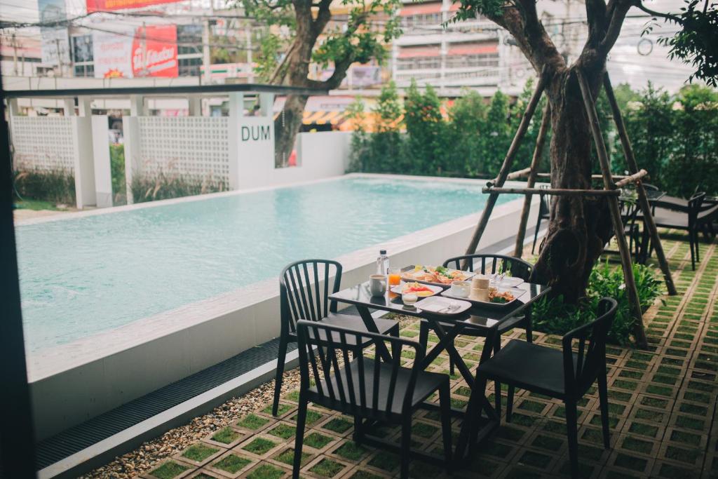 DUM ホテル (DUM Hotel - Si Phum) お料理のイメージ