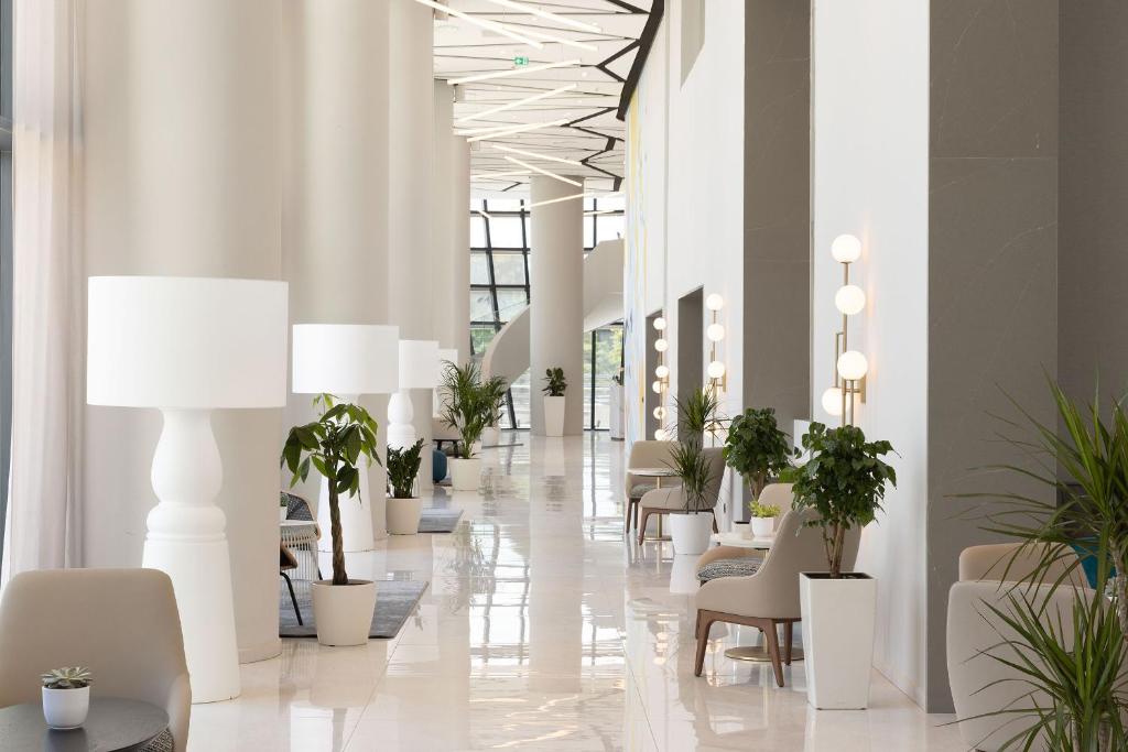 Sheraton Nice Airport photo