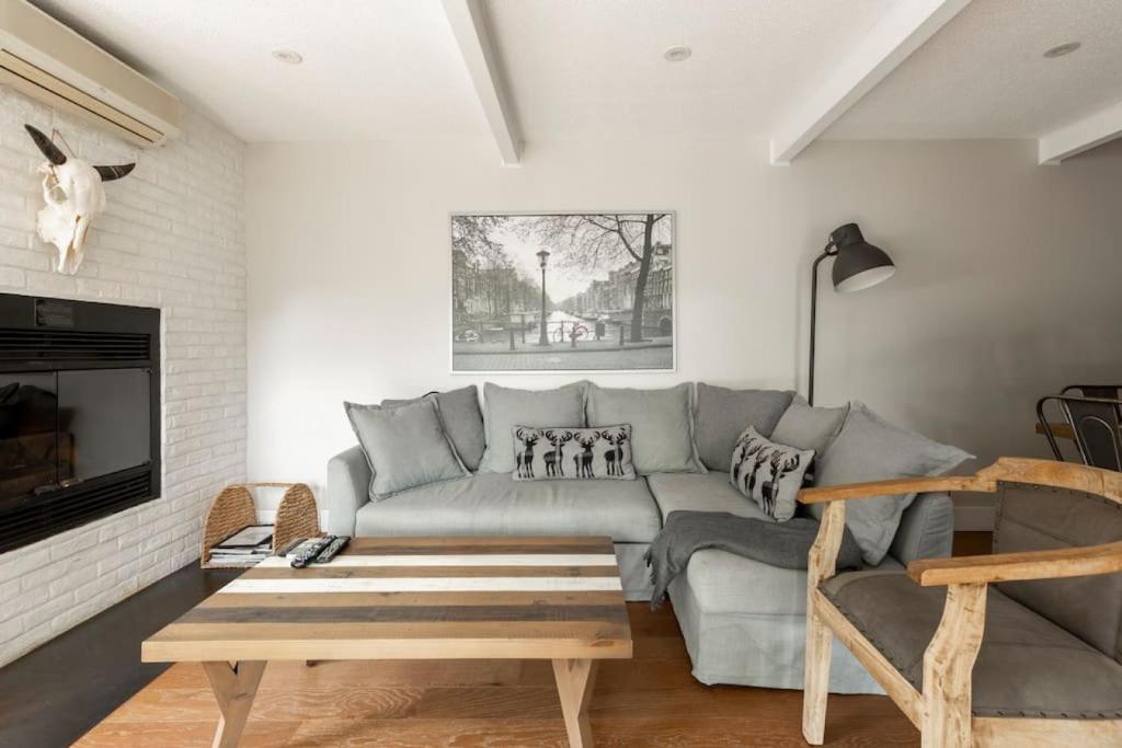 The Outlook over Lac -Tremblant by Instant Suites, Mont-Tremblant