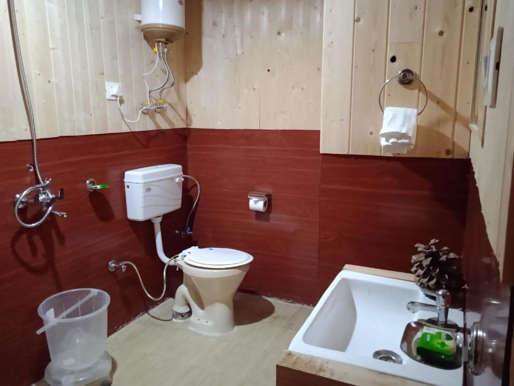 Boom Stays-Shimla Jungle Cottages & Camp photo