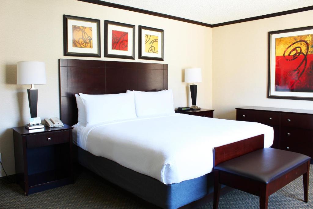 Los Angeles Hotel Burbank Additional