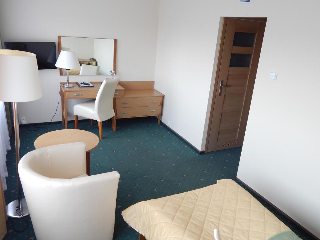 Hotel Gromada Pila photo