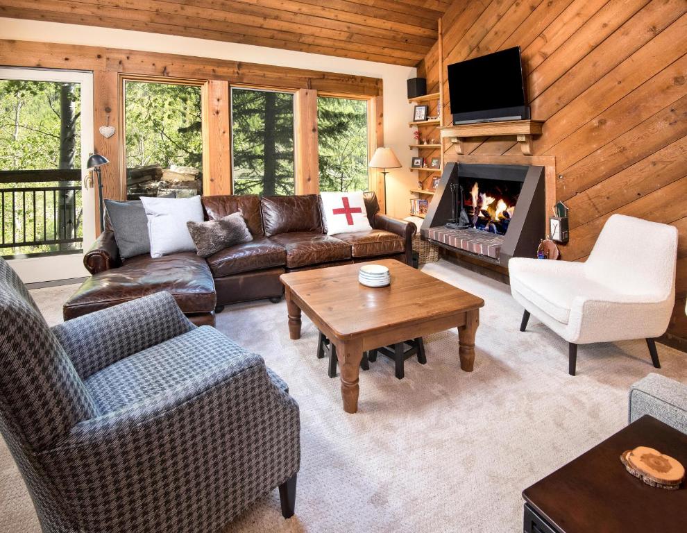 2875 Manns Ranch Road Unit D1, Vail