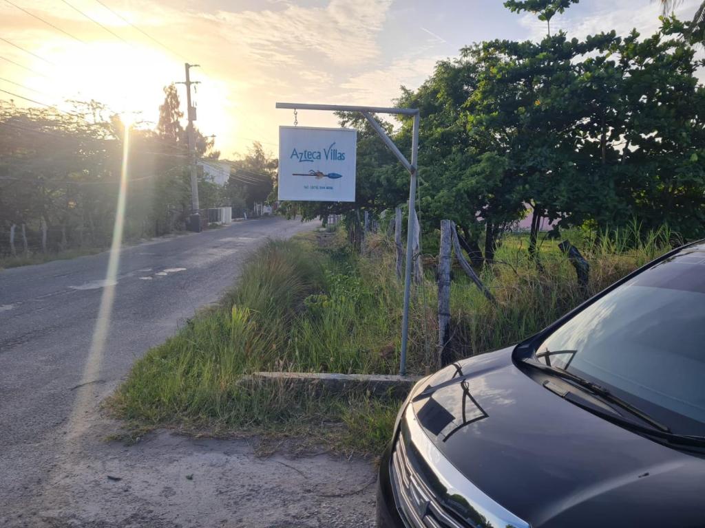 Azteca Villas photo