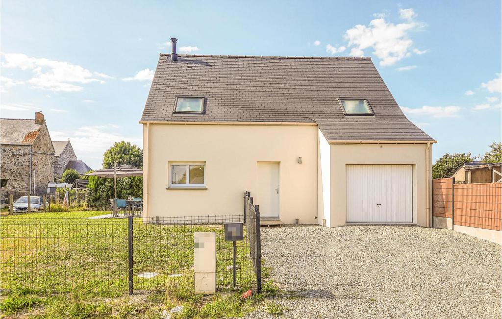 Awesome Home In Hirel With Wifi, Hirel