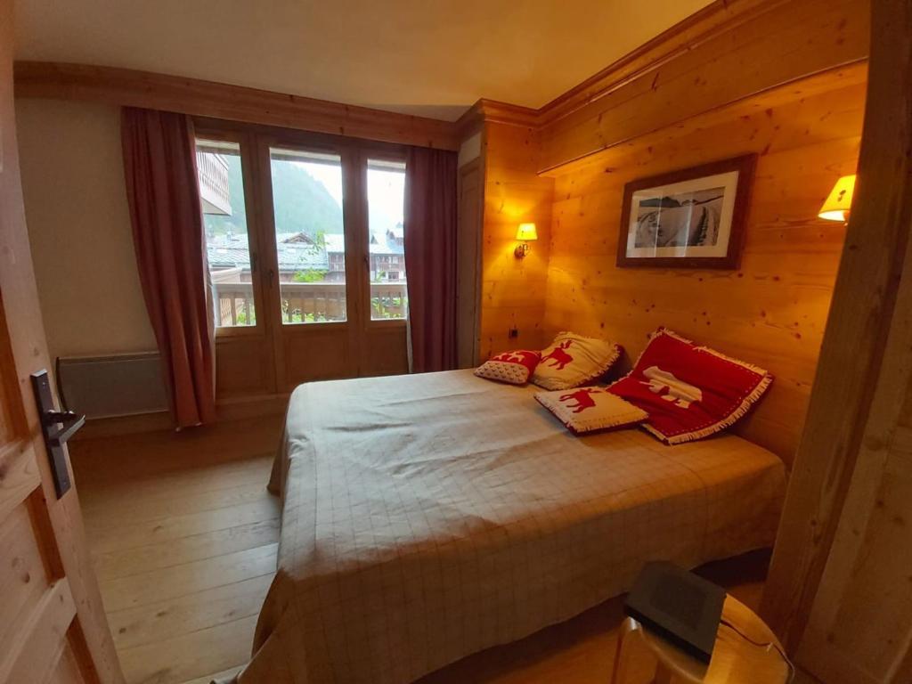 Appartement confortable avec accès direct aux pistes, parking et vue sur Bellevarde - FR-1-518-100 - 4